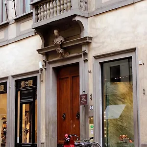Scoti Italy